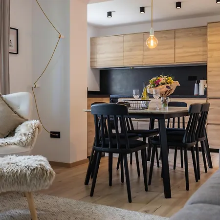 Grosses Apartment, Top-lage, & Berge, Sauna وينتربرغ